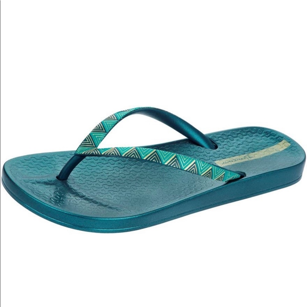 The Ipanema Metallic gorgeous, stylish and comfortable flip flops